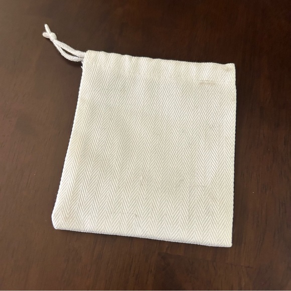 J. Crew Vintage-Style Textured Gold Hexagon Crystal Choker Necklace with bag - Picture 6 of 7